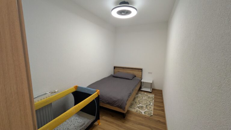 PXL_20250821_092153377.RAW-01.COVER~2