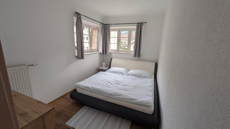 PXL_20250821_092217697.RAW-01.COVER~2